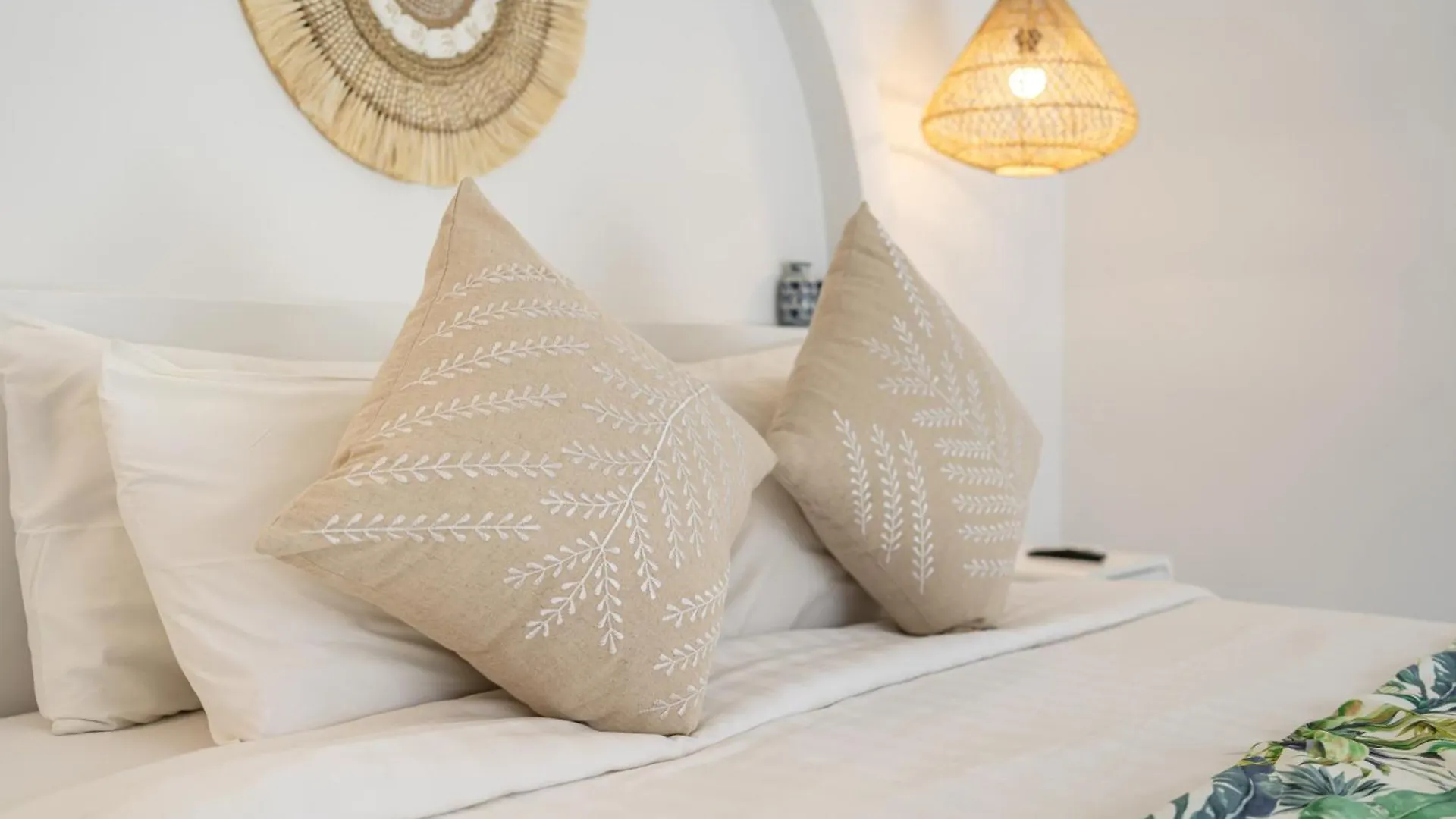 The Hepburn Stylish Single Room Guesthouse With Shared Pool 900M From Seminyak Beach 0*,  Indonesia