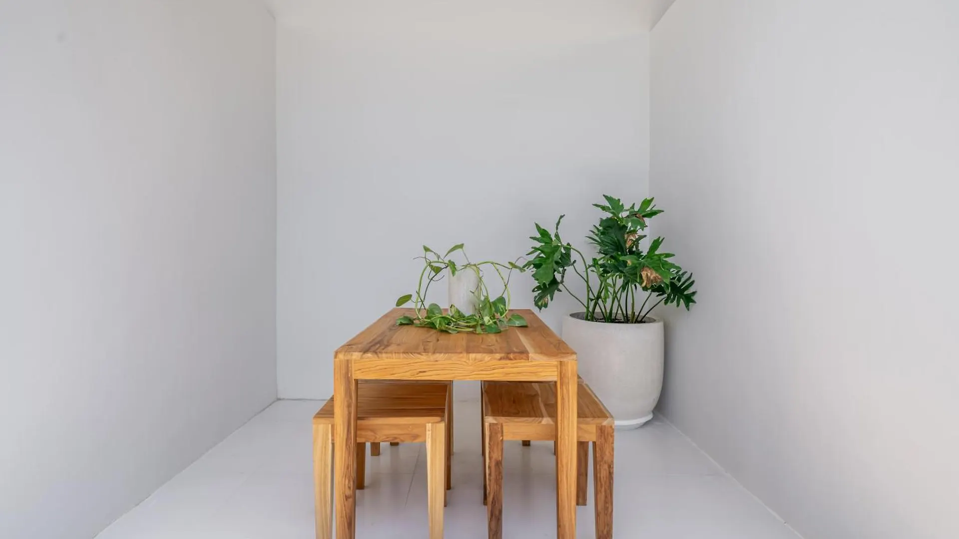 The Hepburn Stylish Single Room Guesthouse With Shared Pool 900M From Seminyak Beach 0*,  Indonesia