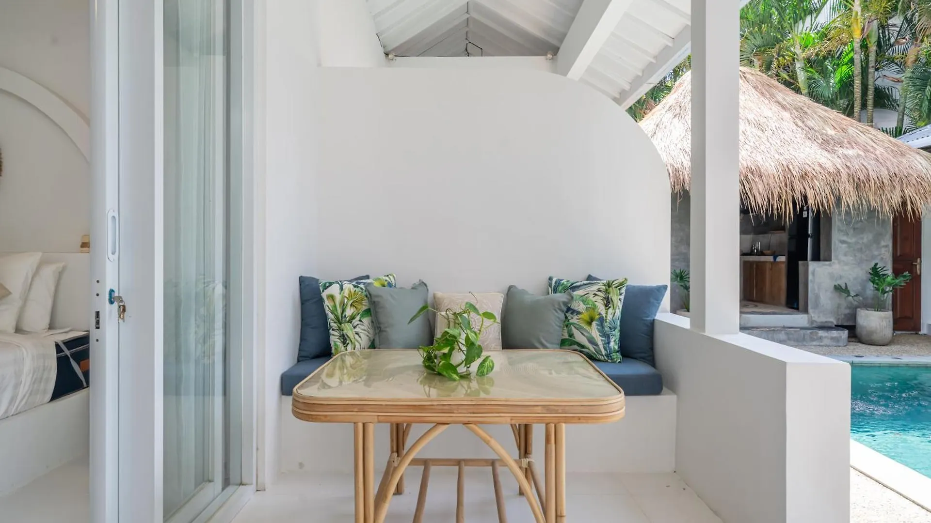 The Hepburn Stylish Single Room Guesthouse With Shared Pool 900M From Seminyak Beach 0*,  Indonesia