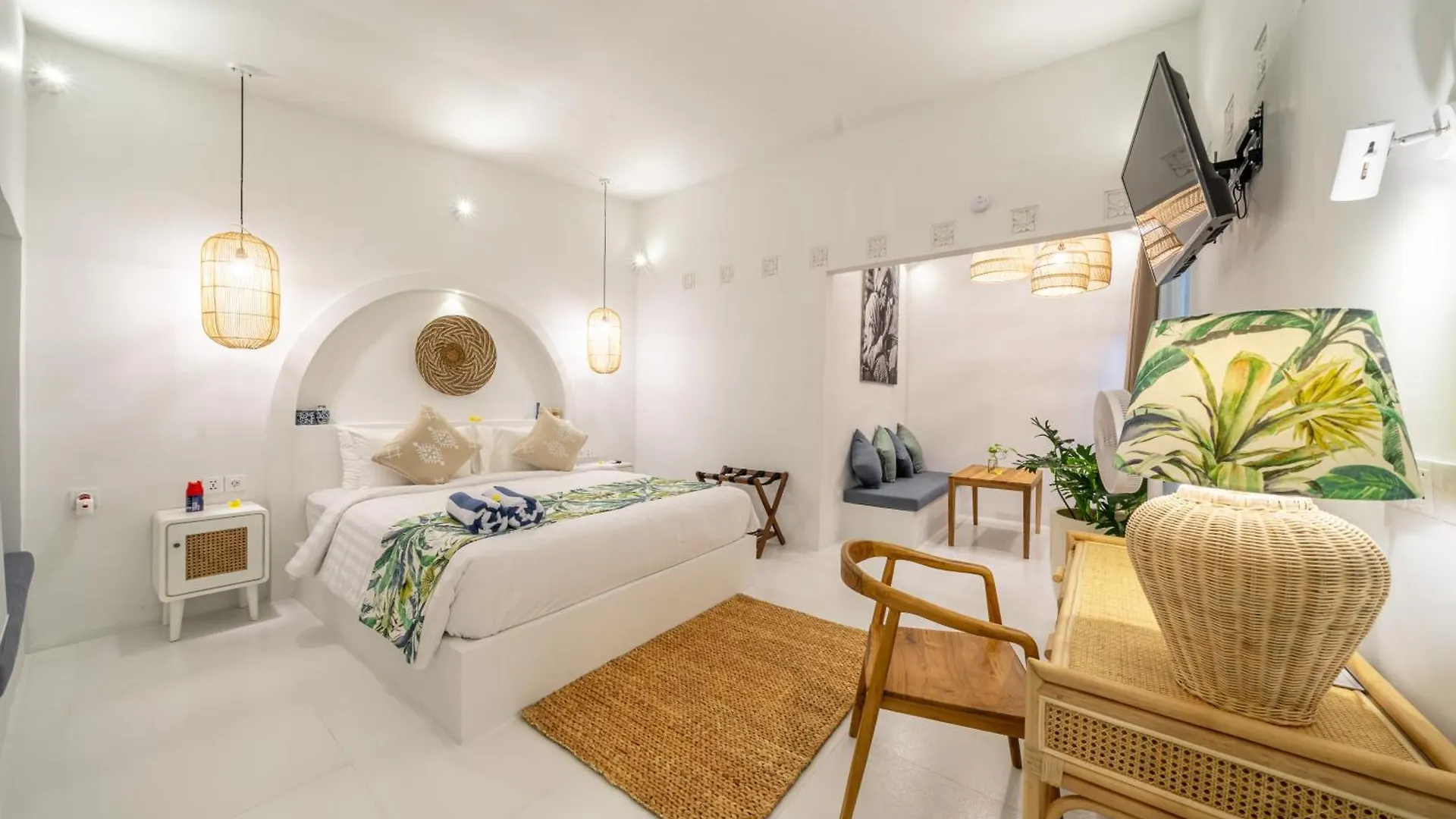 The Hepburn Stylish Single Room Guesthouse With Shared Pool 900M From Seminyak Beach Penzion